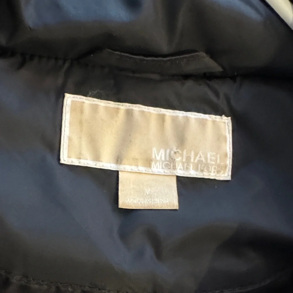 MICHAEL Michael Kors Black Puffer Jacket with Fur Trim - Picture 4 of 5